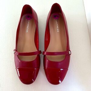 NWT BERNESS MARY JANE FLATS  RED TWO TONE PATENT RHINESTONE ACCENT